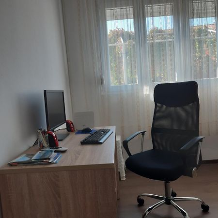 Appartement Sunny à Sukošan Extérieur photo
